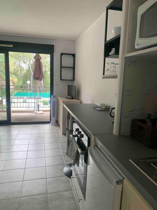 Les Appartements De La Marina Sanary-sur-Mer Dış mekan fotoğraf