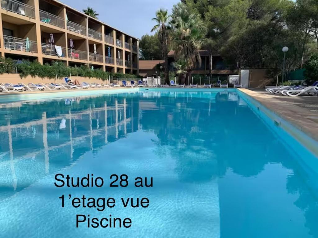Les Appartements De La Marina Sanary-sur-Mer Dış mekan fotoğraf