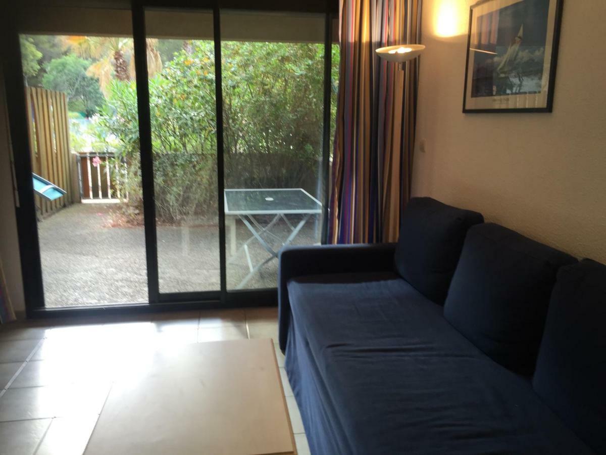 Les Appartements De La Marina Sanary-sur-Mer Dış mekan fotoğraf
