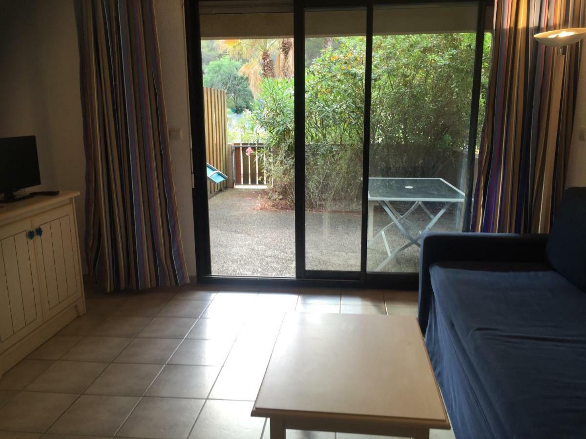 Les Appartements De La Marina Sanary-sur-Mer Dış mekan fotoğraf